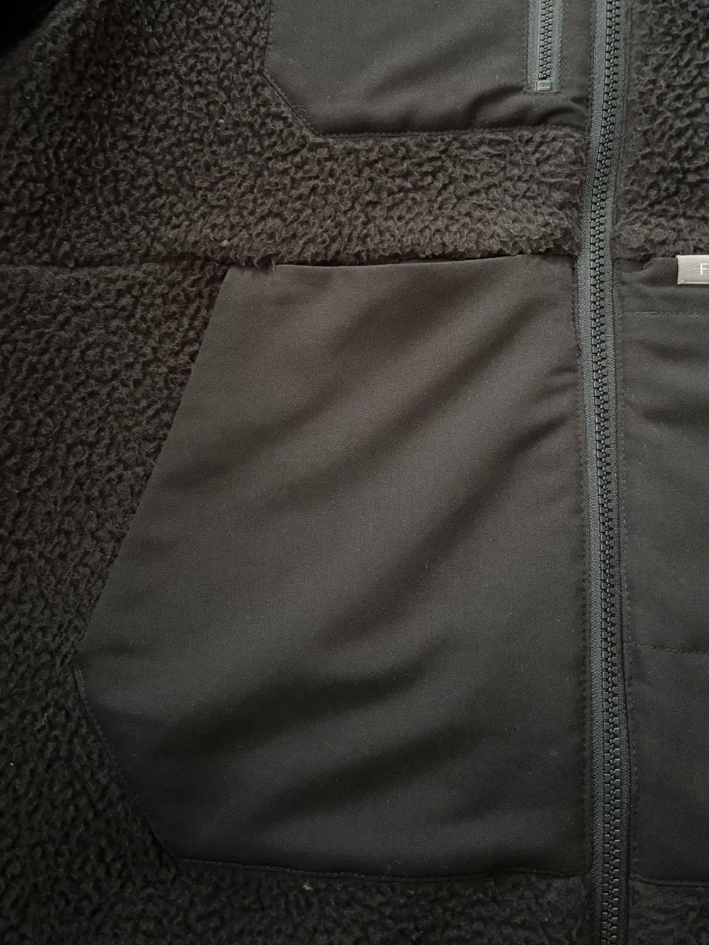 FIGS On-Shift High Pile Sherpa Jacket Black Size Medium Full Zip Fleece